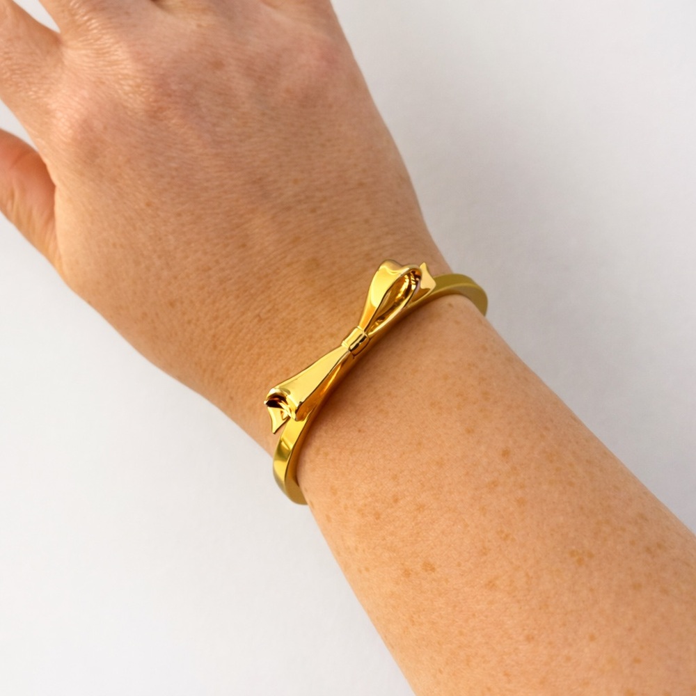 kate spade gold bow bangle bracelet - polished bow detail - Picture 5 of 5